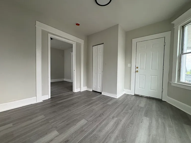 34 Vermont St #3 — Photo 8