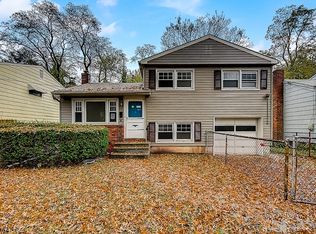 24 Freeman Pl, West Orange, NJ 07052