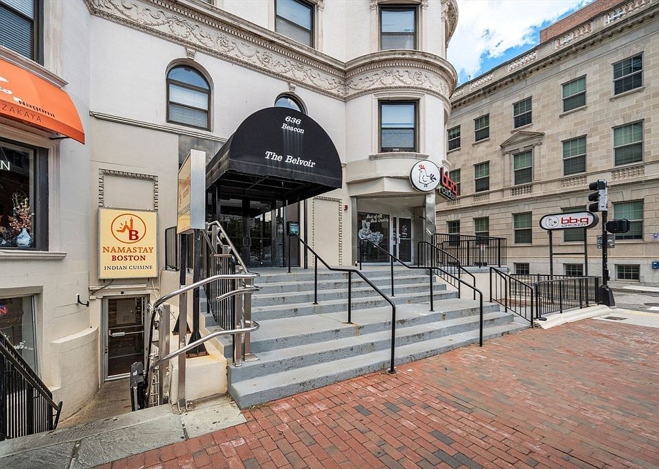 1st image of 636 Beacon St APT 505
