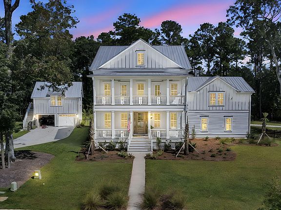 3rd image of 3864 Summerton St