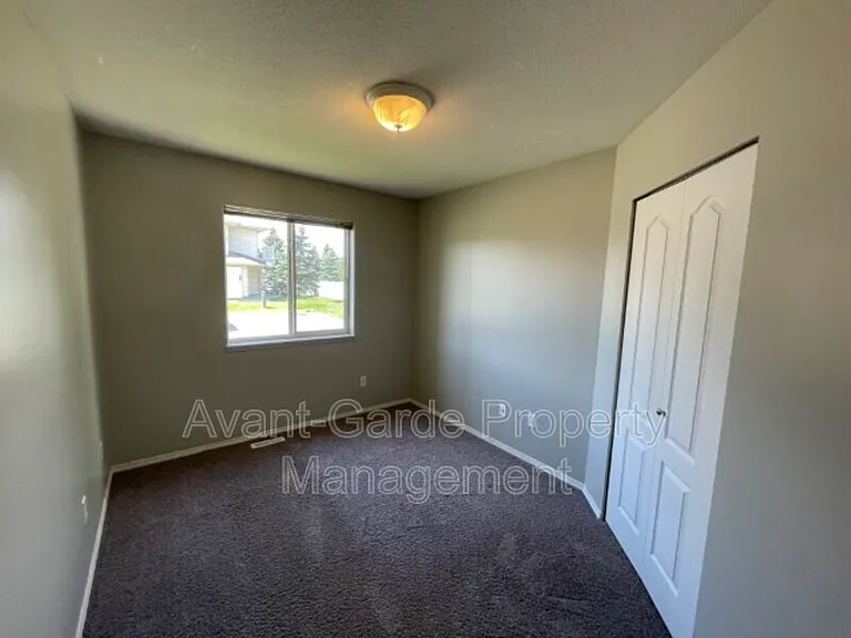 4405 37th St #9 — Photo 13