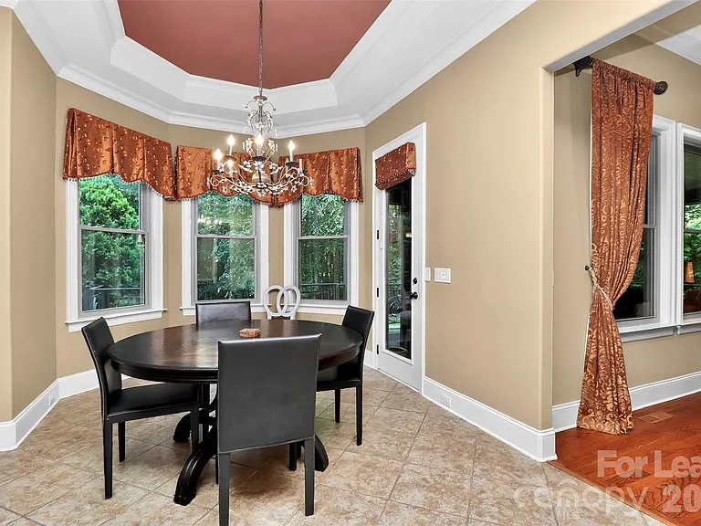 6031 Greystone Dr — Photo 17
