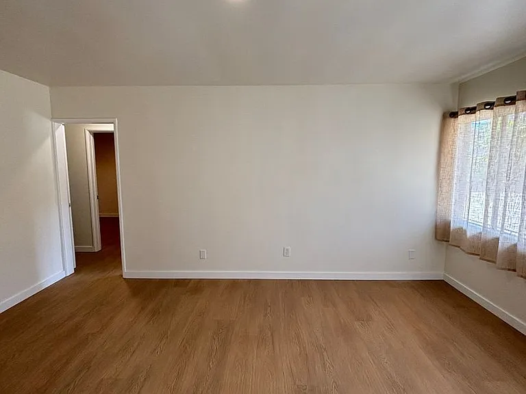 6819 N Figueroa St #21 — Photo 18