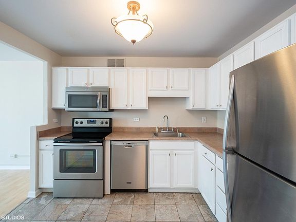 4th image of 211 E Ohio St APT 2207