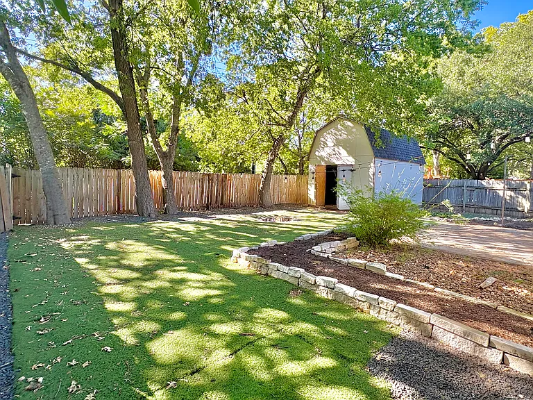 1626 Chippeway Ln — Photo 18
