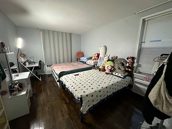 2nd image of 137-10 Franklin Ave #412