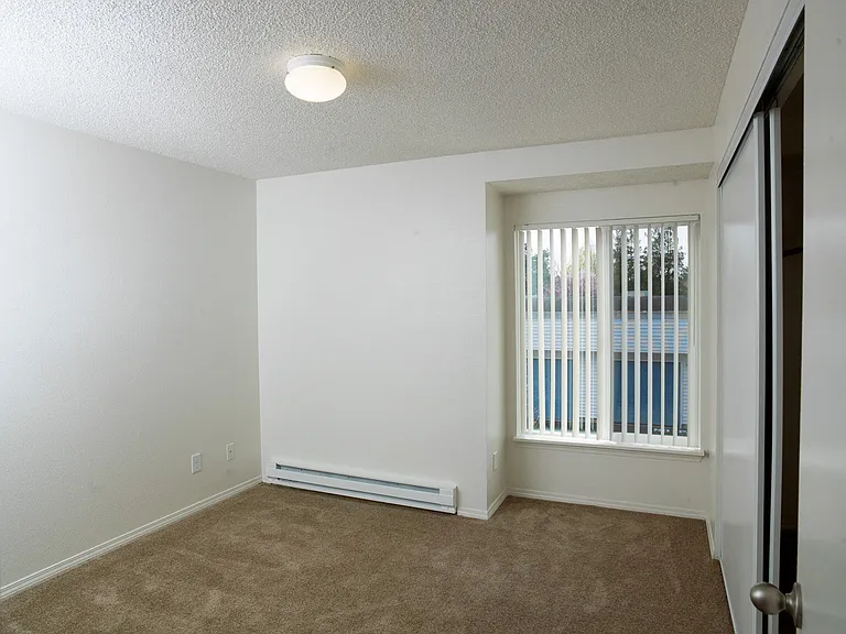 Meadow Ridge Apartments — Photo 19