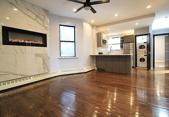 2nd image of 950 Bergen St #7F