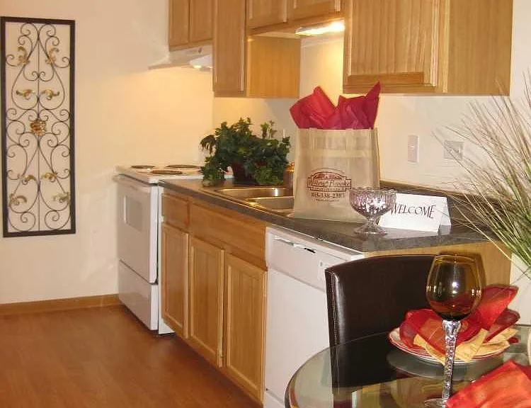 Willow Brooke Apartments — Photo 7