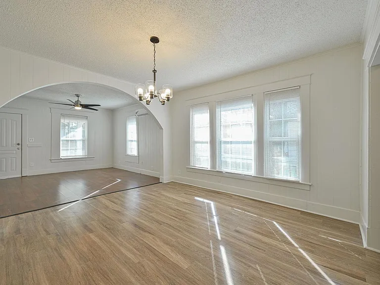 607 N Evans Ave — Photo 10