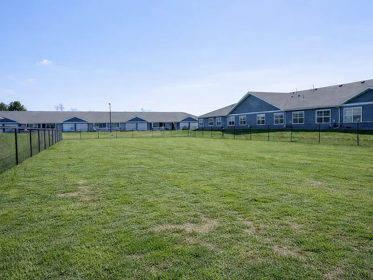 Prairie Hill Village — Photo 8