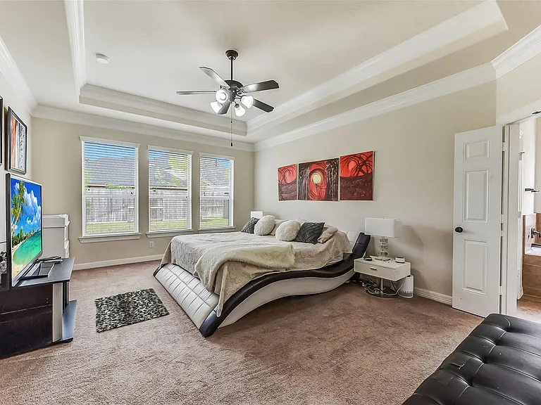 13918 Majestic Spring Ln — Photo 19