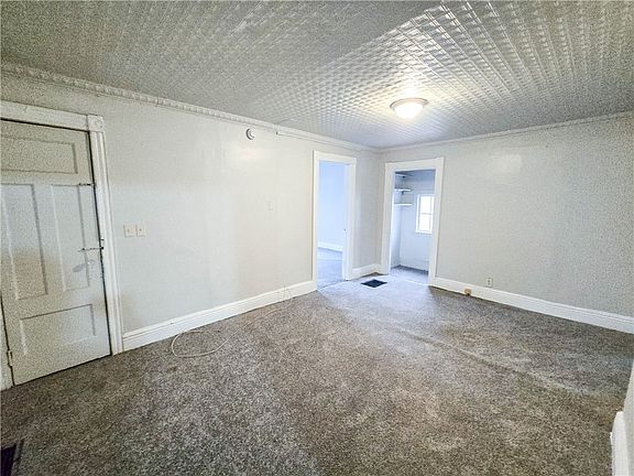 5th image of 41 Woodward St
