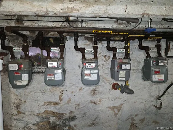 92-14 95th Avenue image 12 of 17