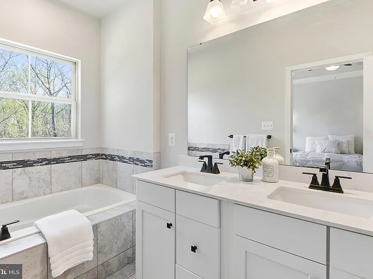 5927 Pecking Stone St — Photo 12
