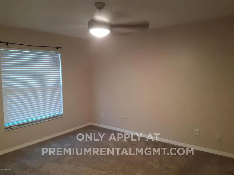 5937 Aires Ave — Photo 5