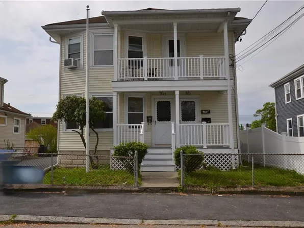 203-205 Bucklin St, Pawtucket, RI 02861