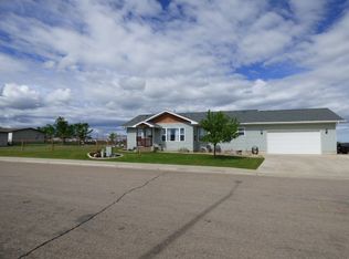 1604 Osprey Dr, Lewistown, MT 59457
