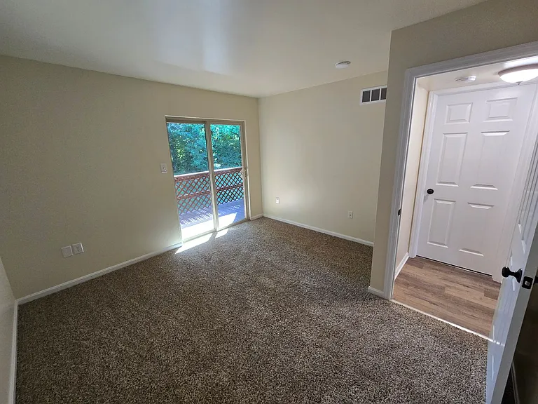 405 Judie Lane — Photo 8