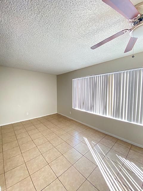 5800 Bromley Ave APT 43, Las Vegas, NV 89107 | Zillow