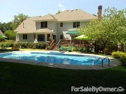 Back of House Toward Pool
