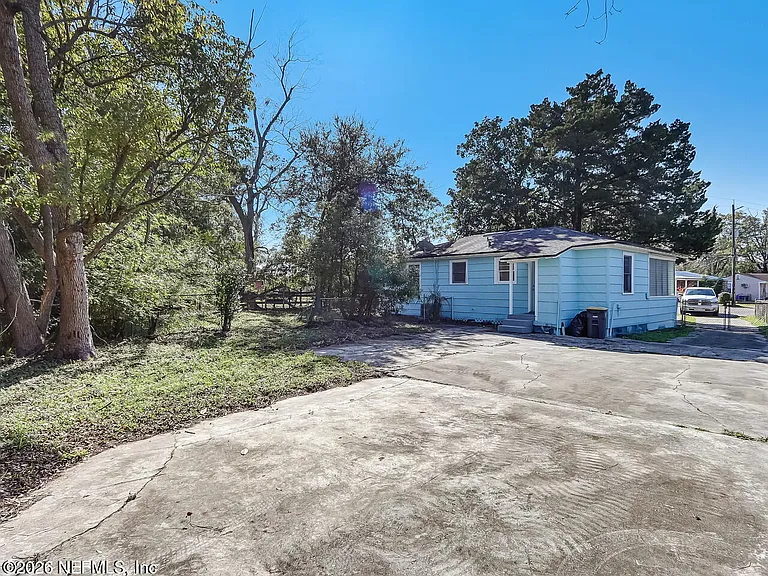 1901 Pullman Ct — Photo 25