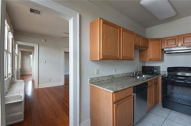 2108 Broadway St #4 — Photo 5