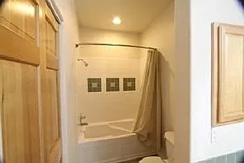 5220 Boardwalk Dr #B34 — Photo 12