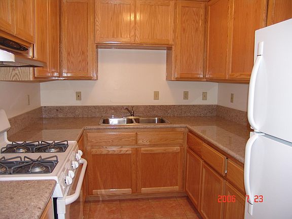 3rd image of 16024 S Vermont Ave #C