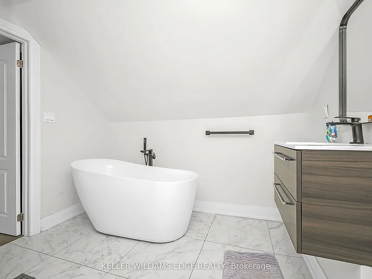 60 W 1st St — Photo 28