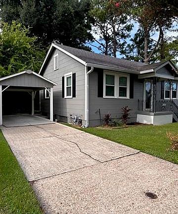 2nd image of 4109 6th St