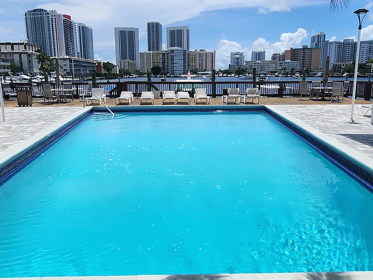 462 Golden Isles Dr #107 — Photo 3