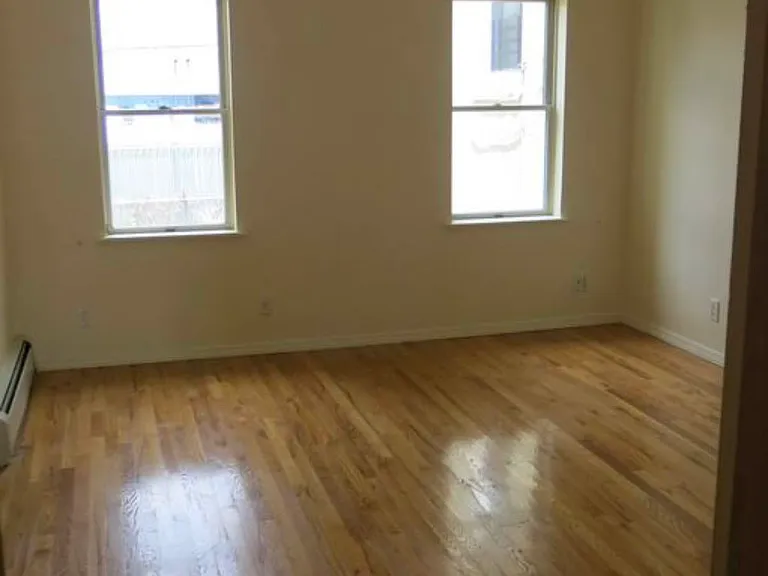 298 Van Brunt St #1 — Photo 6
