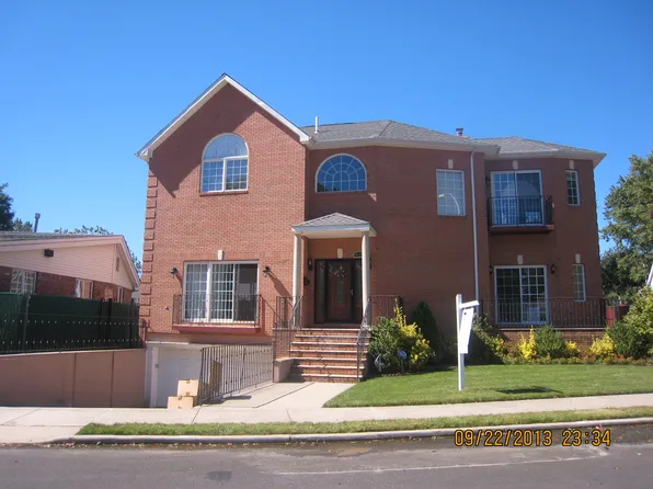 66-22 246th St, Flushing, NY 11362