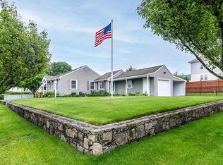 212 S Spruce St, East Providence, RI 02914