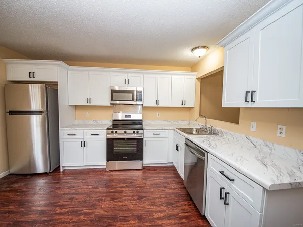 396 Waterville Street APT 5, Waterbury, CT 06710