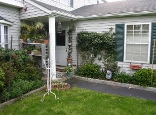 2801 Watch Hill Dr, North Tarrytown, NY 10591