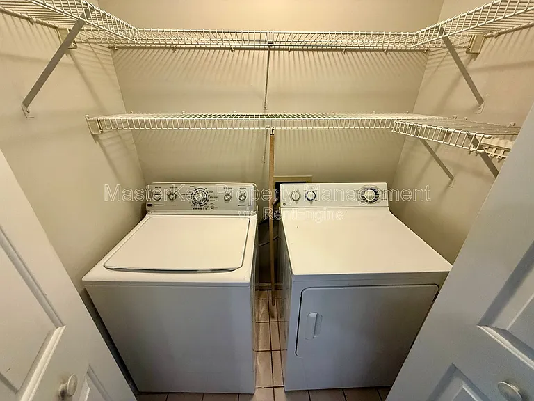 103 Miramar Ct — Photo 16