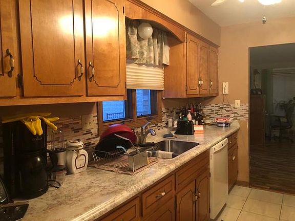5th image of 2640 Crescenzo Dr #2640