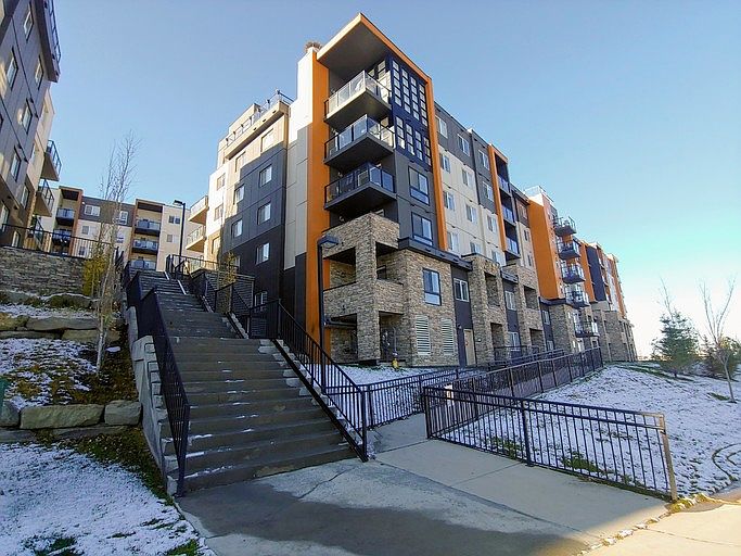 1st image of 20 Kincora Glen Park NW