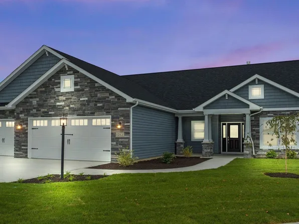 1262 Dixon Pl, Huntertown, IN 46748