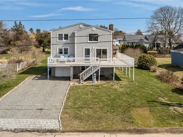 17 Clifford Dr, Westerly, RI 02891