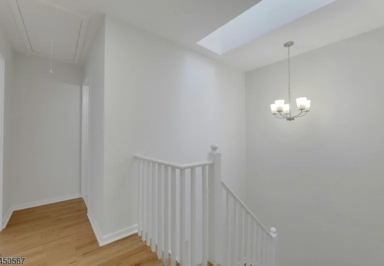 35 Reagan Way — Photo 17