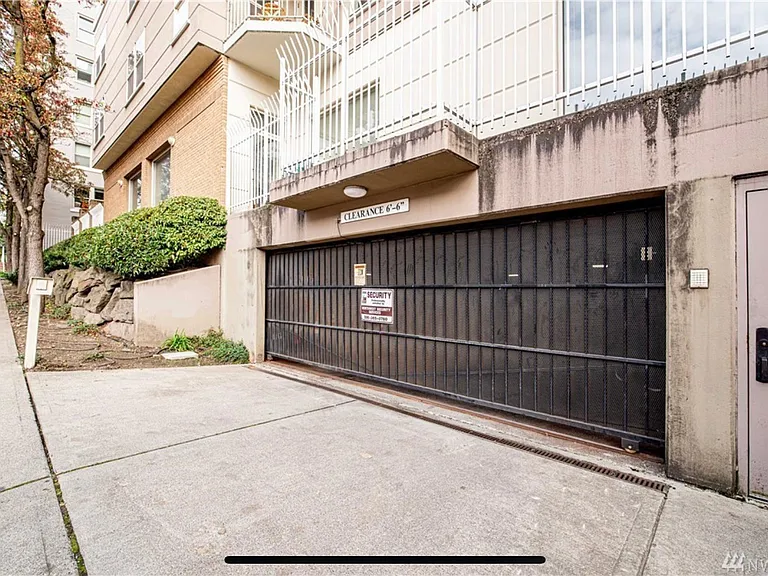 506 E Howell St #E211 — Photo 25