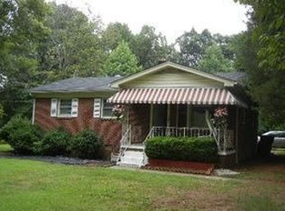 1822 Huffine Mill Rd, Greensboro, NC 27405