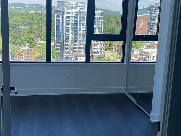 2075 Lakeshore Rd #1302 — Photo 10