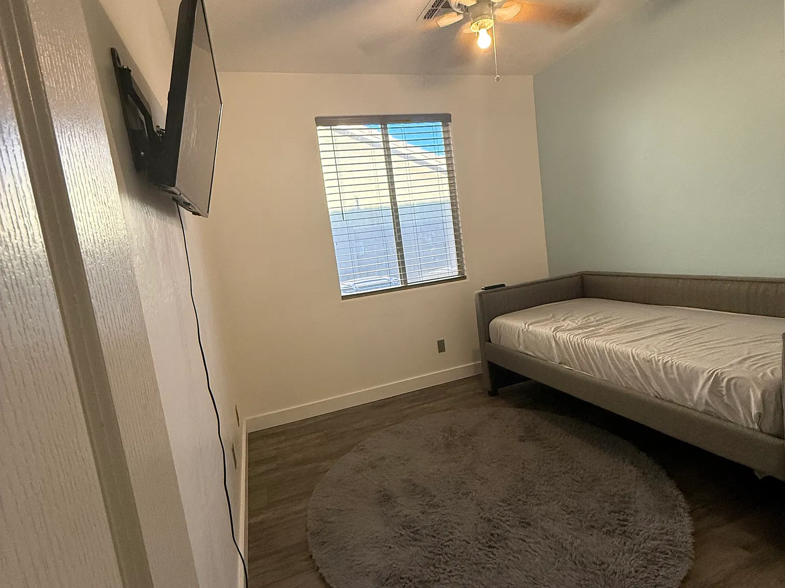 S 208th St, Queen Creek — Photo 2