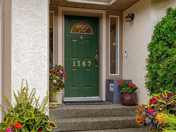 3rd image of 1567 Mayneview Ter