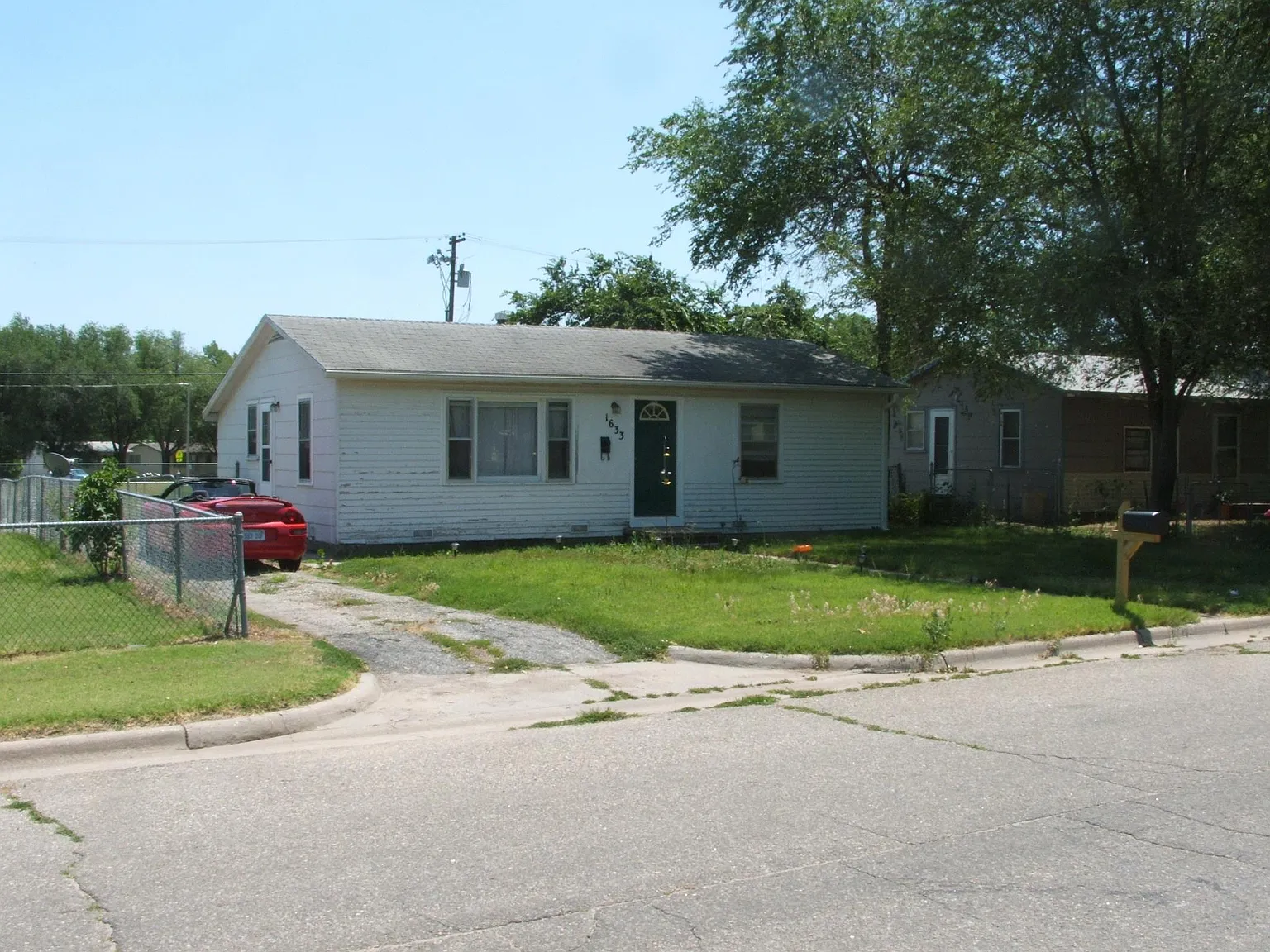 2 bed, 720 sqft, $875 — Photo 1