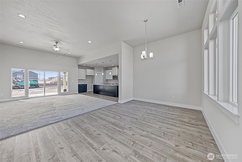 4th image of 700 N Street NE